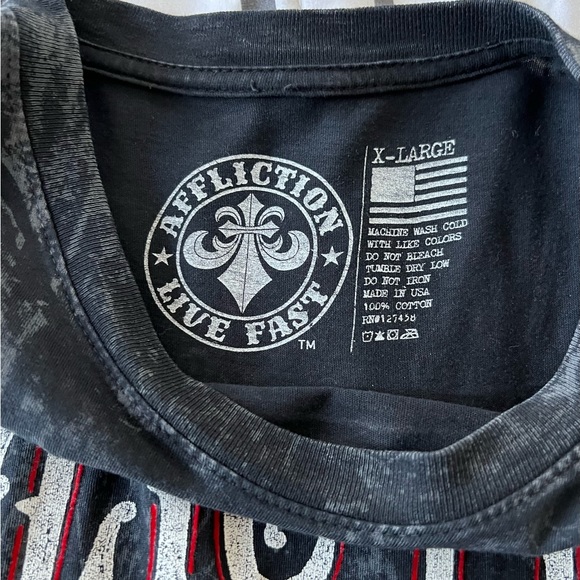 Men’s xl short sleeve T-shirt, never worn bought and removed tags - Picture 2 of 3